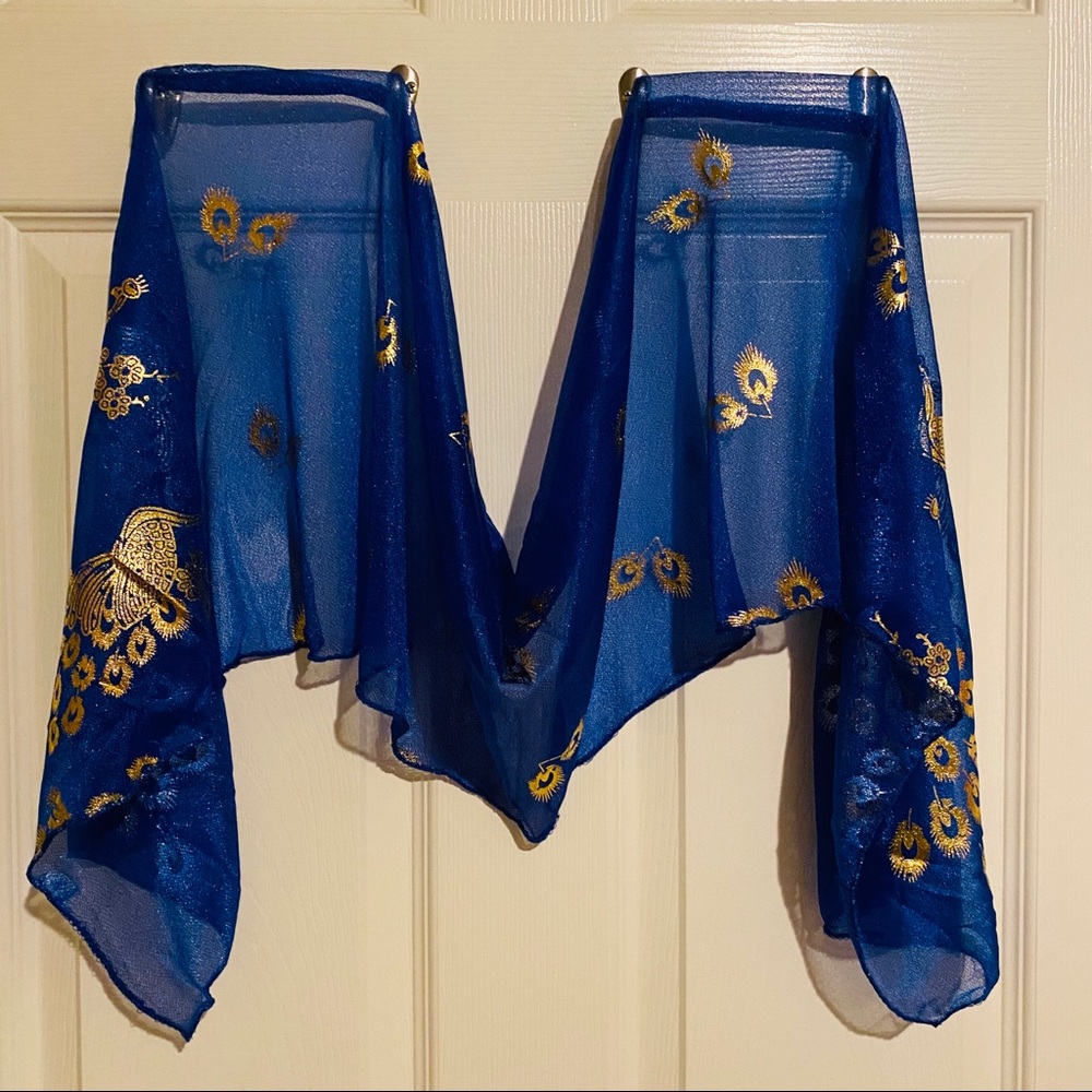NIB - 3 Ladies Peacock Print Scarves - Picture 2 of 5